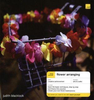 Teach Yourself Flower Arranging