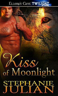 Kiss of Moonlight (Lucani Lovers, Book One)