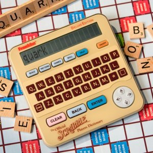 Merriam-Webster Official Scrabble Players Dictionary (4th Edition) with OWL (Office Word List for Tournament Play)