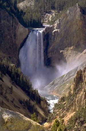 The Many Natural Wonders of Yellowstone National Park