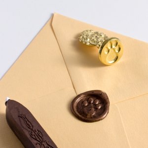 Paw Print Wax Seal Set with Chocolate Wax