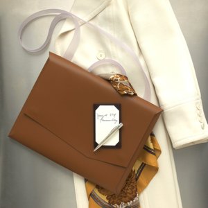 Convention Briefcase Cognac with Clear Handles