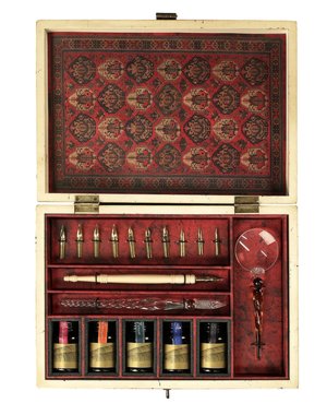 Trianon Travel - writing box