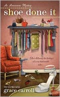 Shoe Done It (Accessories Mystery Series #1)