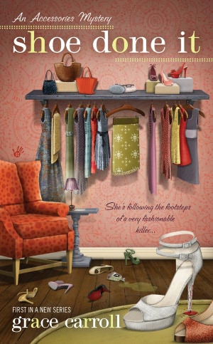 Shoe Done It (Accessories Mystery Series #1)