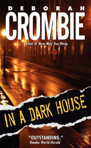 In a Dark House (Duncan Kincaid and Gemma James Series #10)