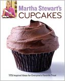 Martha Stewart's Cupcakes by Martha Stewart: Book Cover